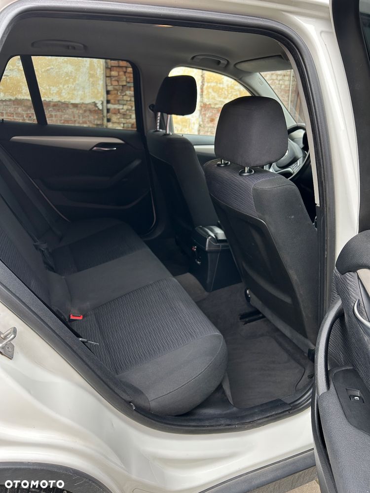 BMW X1 xDrive18d xLine - 24