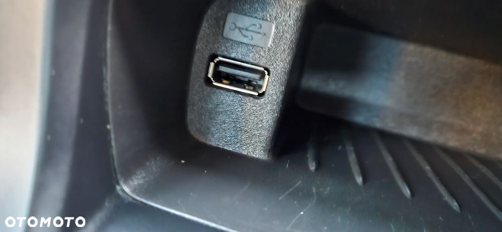 Ford Focus 1.0 EcoBoost Hybrid TITANIUM STYLE - 29