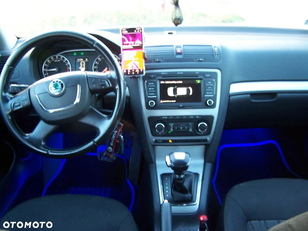 Skoda Octavia 1.9 TDI Elegance DSG - 24