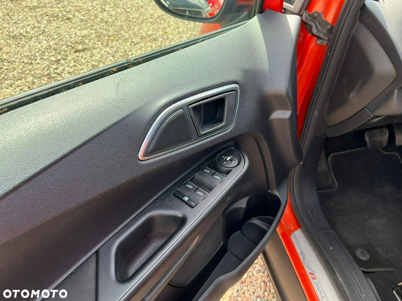 Ford B-MAX - 18