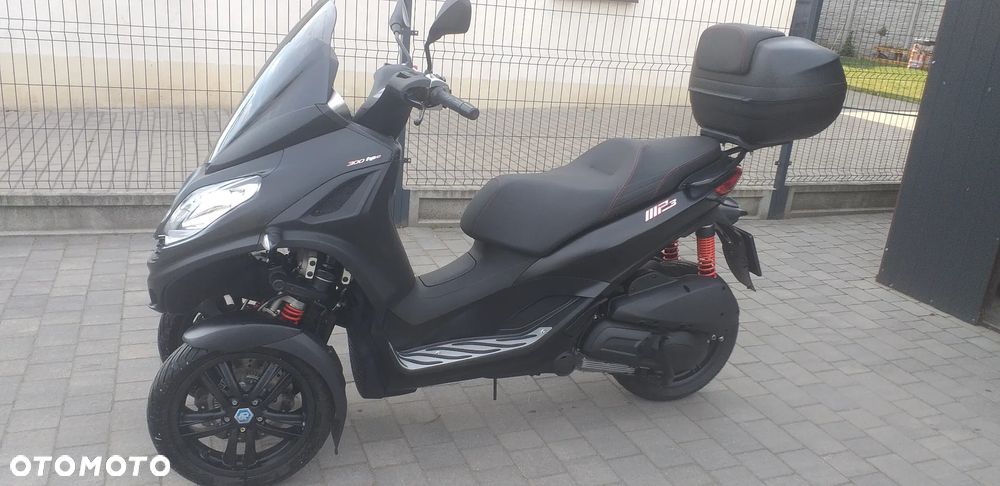 Piaggio MP-3 - 3