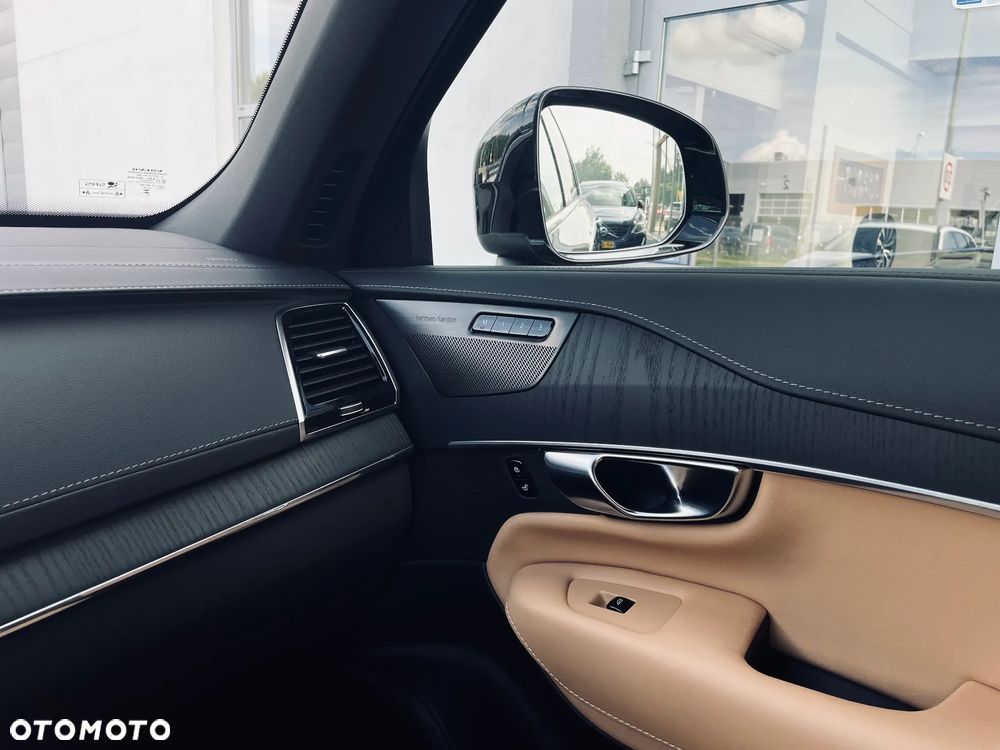 Volvo XC 90 T8 AWD Plug-In Hybrid Plus Bright 7os - 19