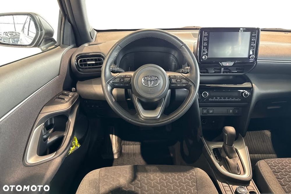 Toyota Yaris Cross - 21