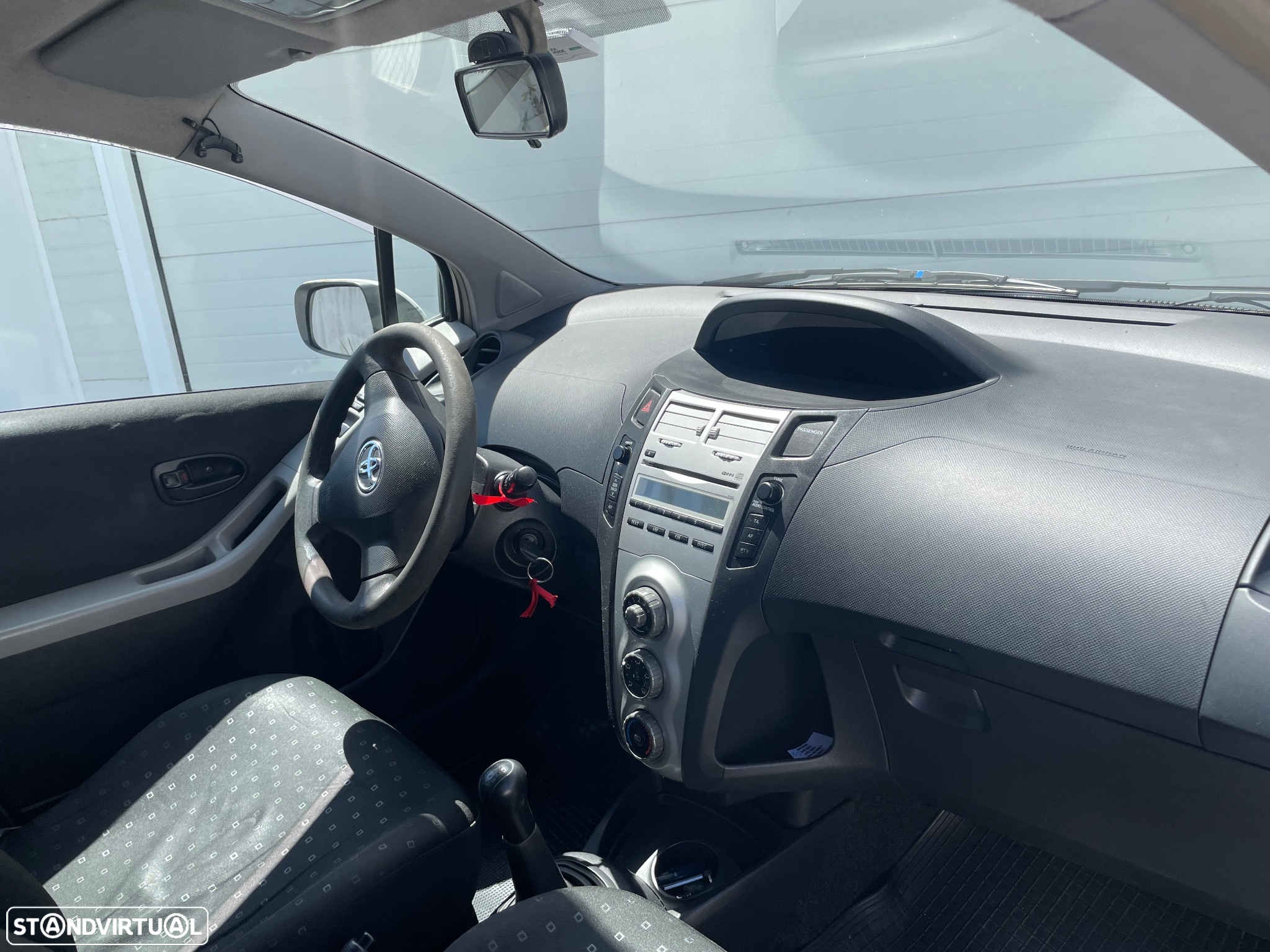 Toyota Yaris 1.4 D-4D AC - 8