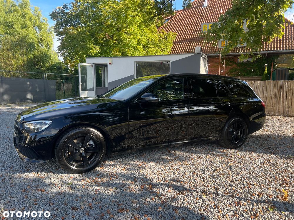 Mercedes-Benz Klasa E 220 d T 9G-TRONIC Sportstyle Edition - 8