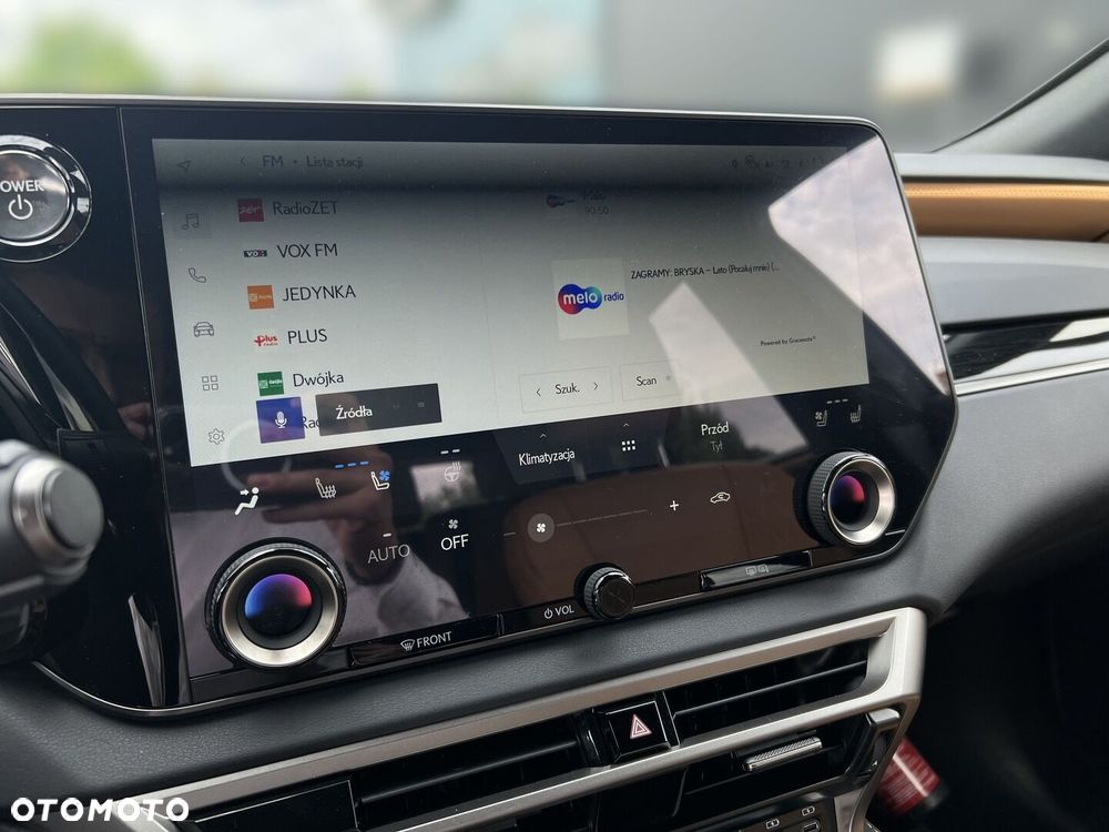 Lexus RX 450h+ Prestige - 16