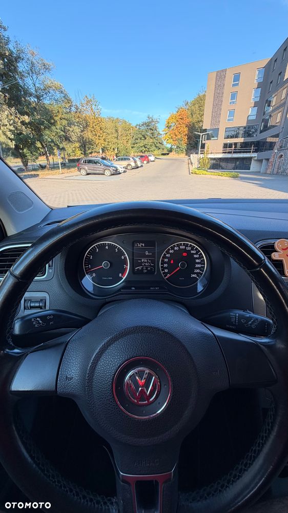 Volkswagen Polo 1.4 16V Highline - 12