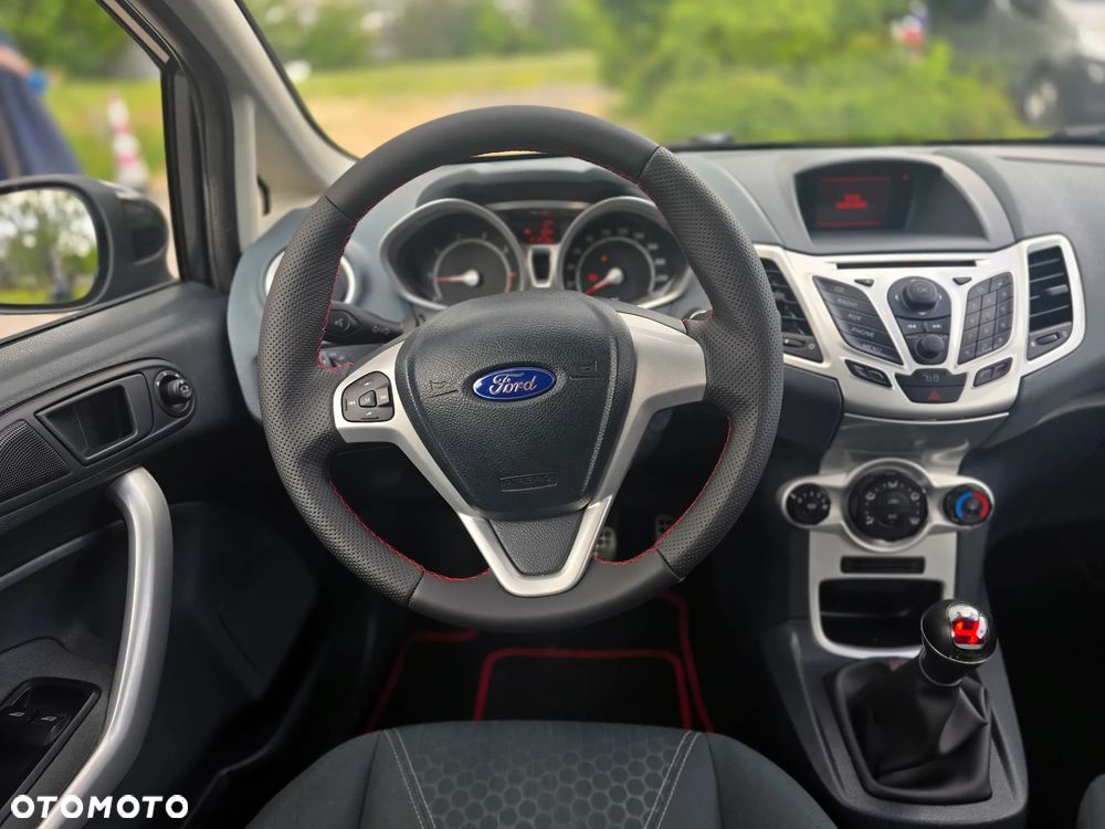 Ford Fiesta - 16