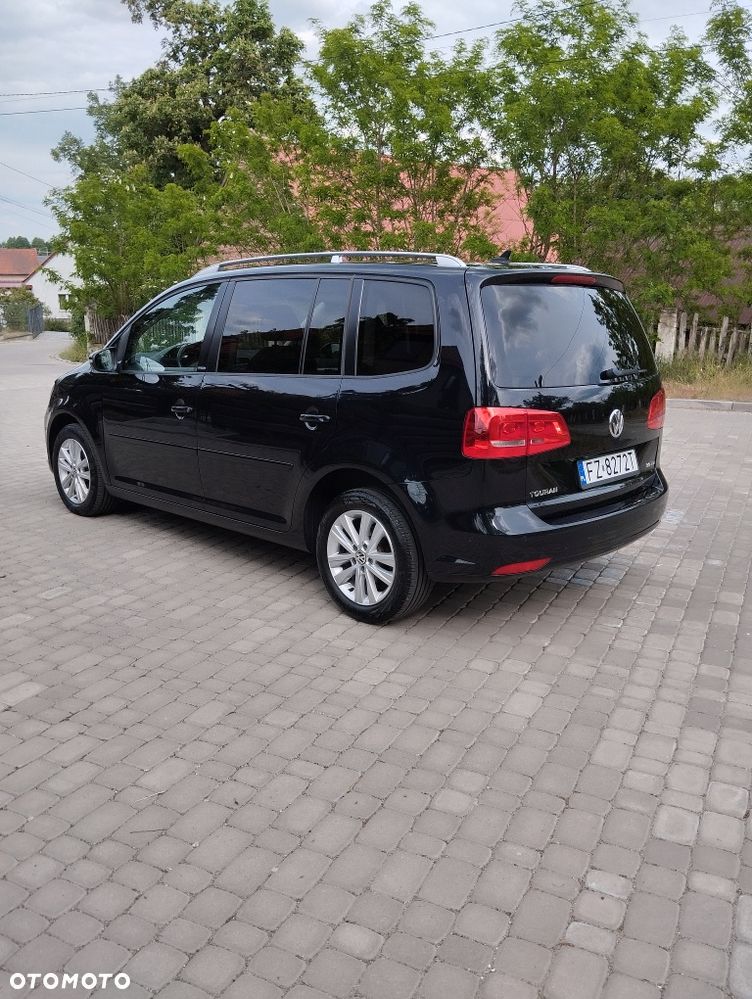 Volkswagen Touran - 3