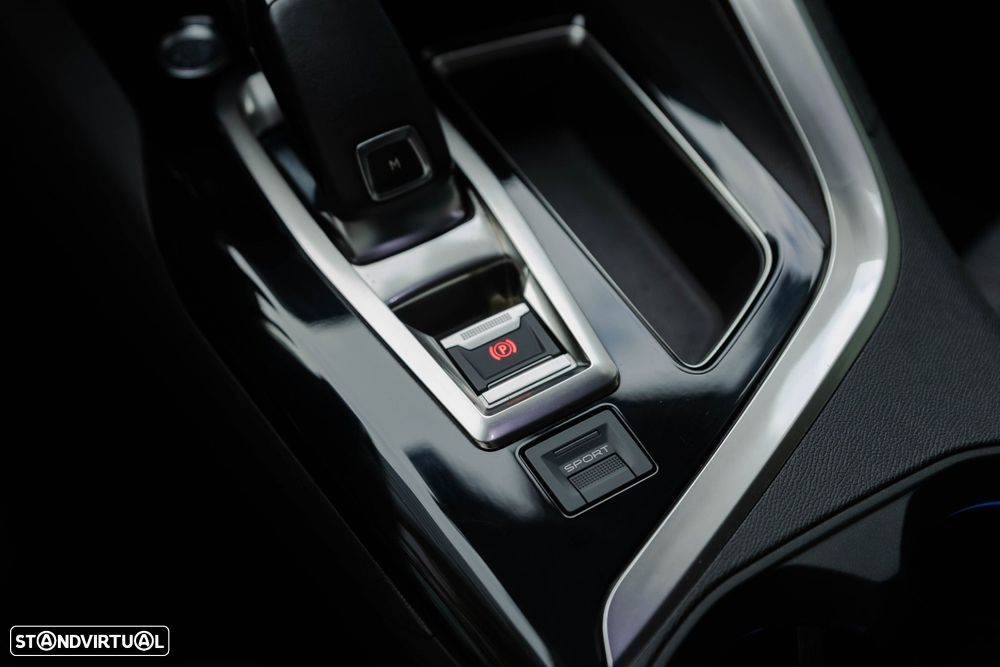 Peugeot 3008 1.2 PureTech Allure EAT8 - 25