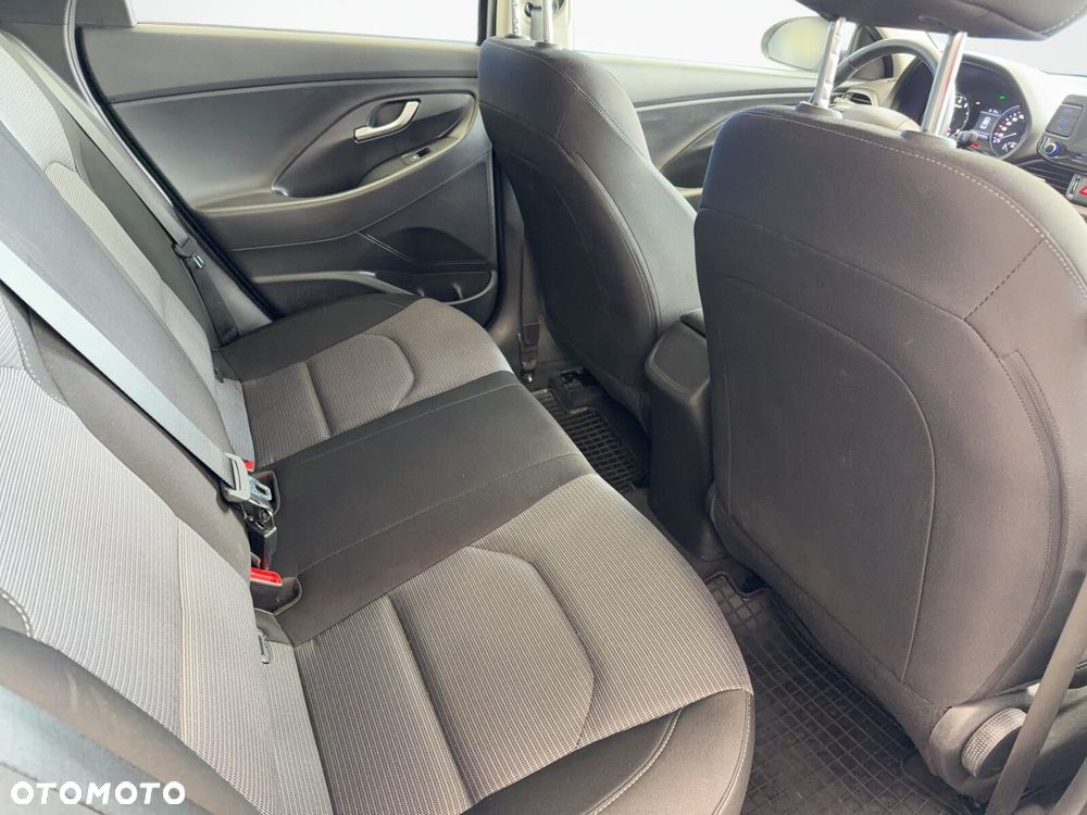 Hyundai i30 - 16