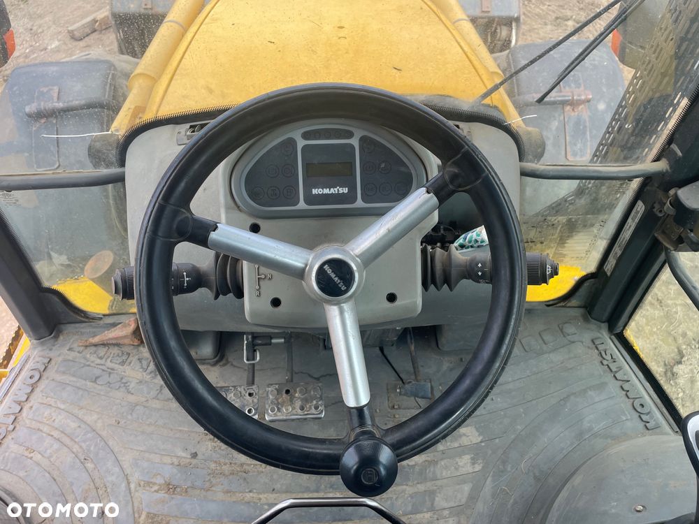 Komatsu WB97S-5E0 - 9