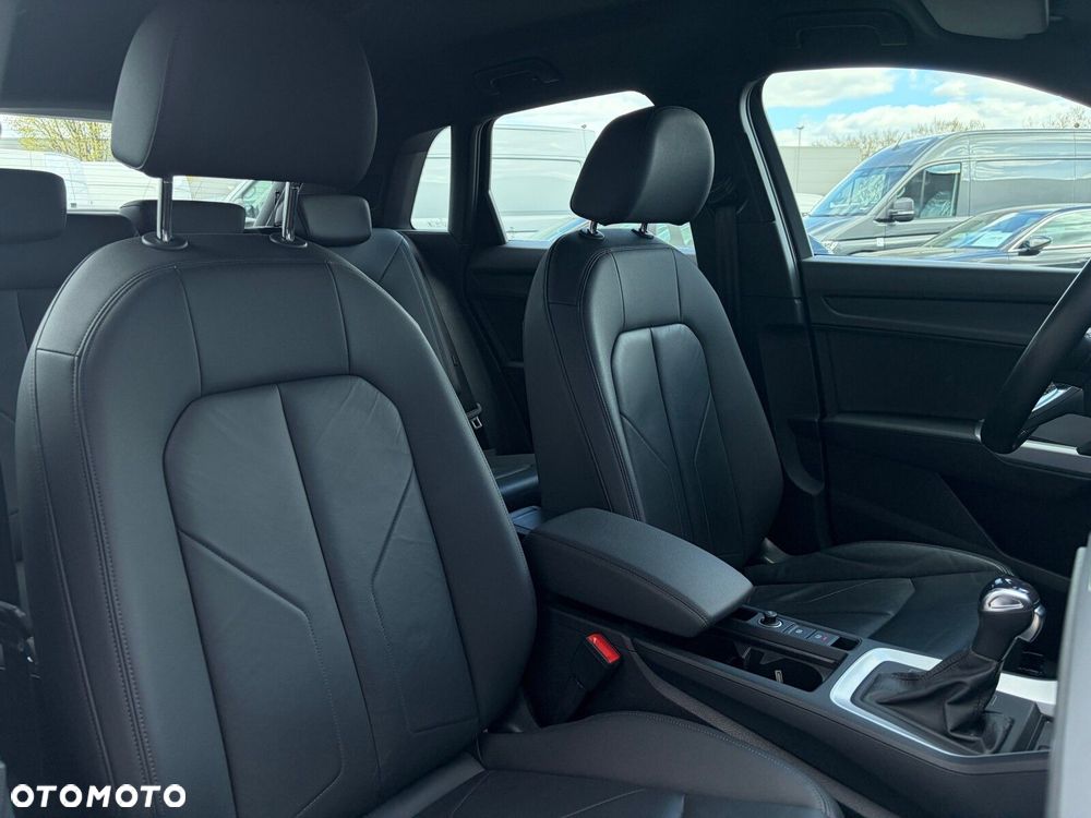 Audi Q3 - 21