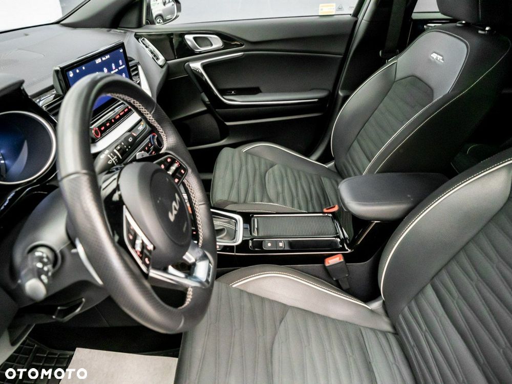 Kia ProCeed 1.5 T-GDI GT Line DCT - 24