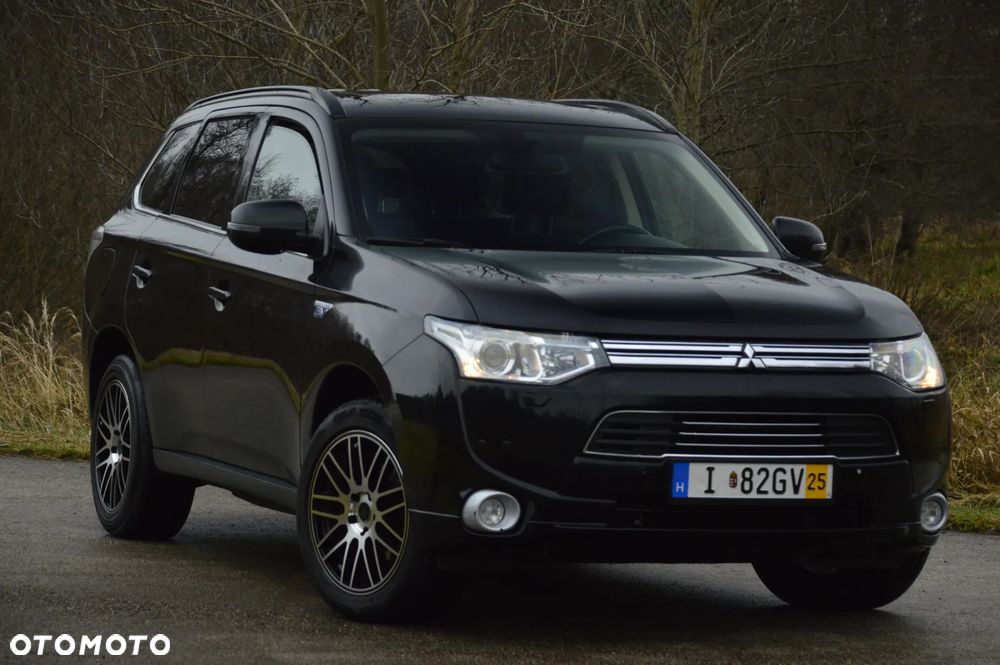 Mitsubishi Outlander - 9