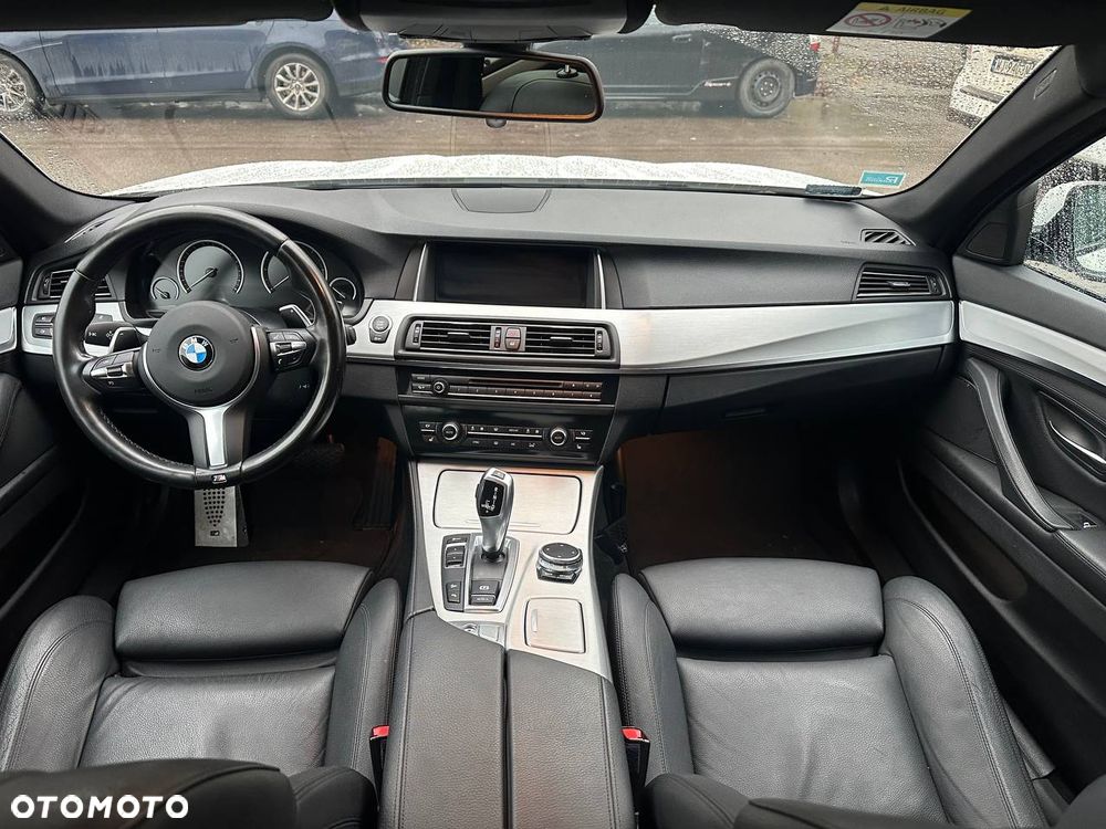 BMW Seria 5 520d xDrive - 5