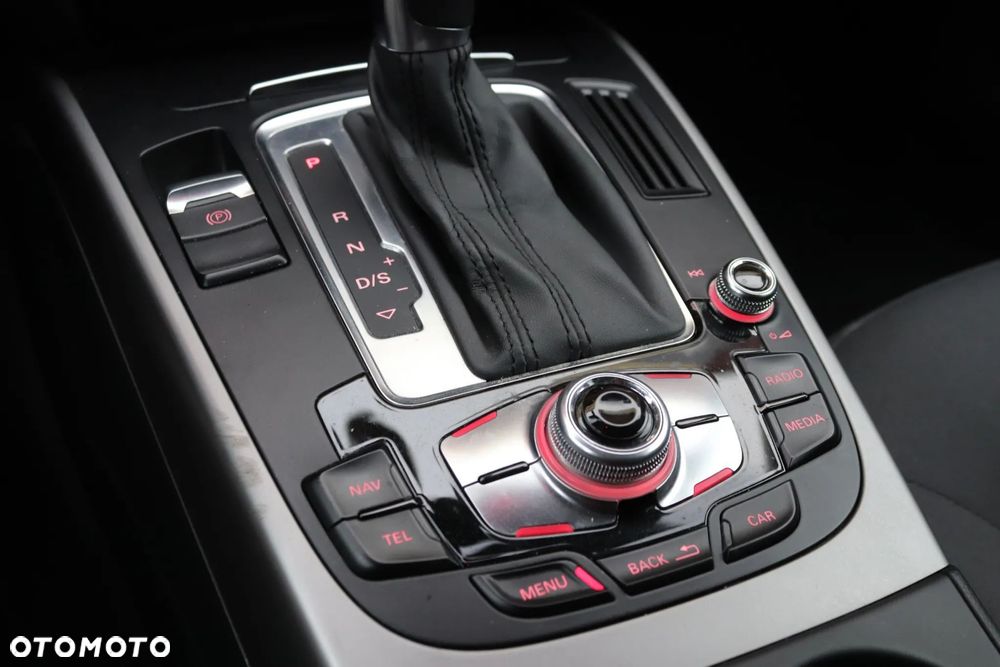 Audi A4 Avant 2.0 TDI S tronic quattro - 19