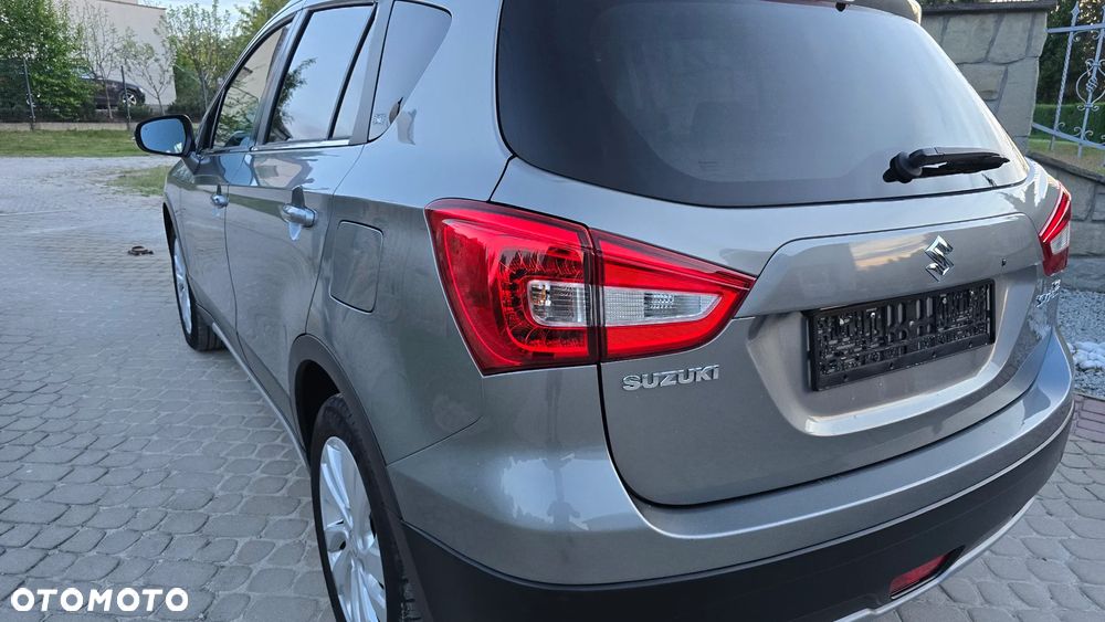 Suzuki SX4 S-Cross 1.4 T Elegance - 23