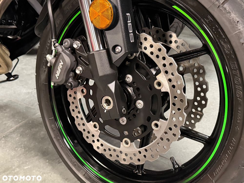 Kawasaki Versys 650 - 22