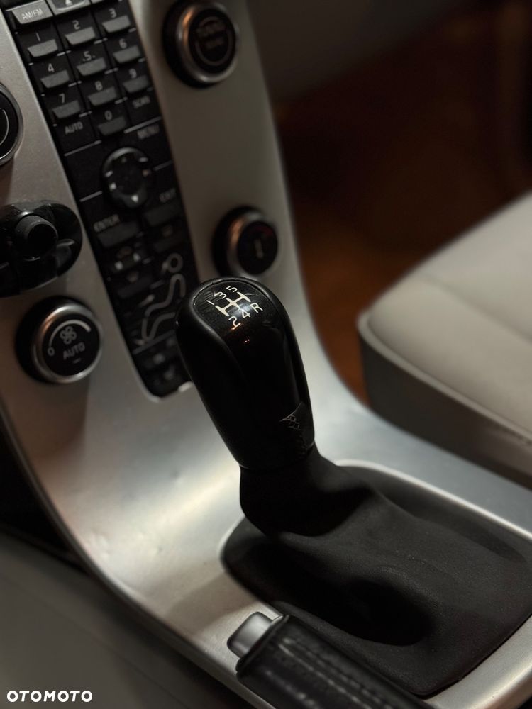 Volvo S40 1.6D DRIVe Kinetic Start-Stop - 11