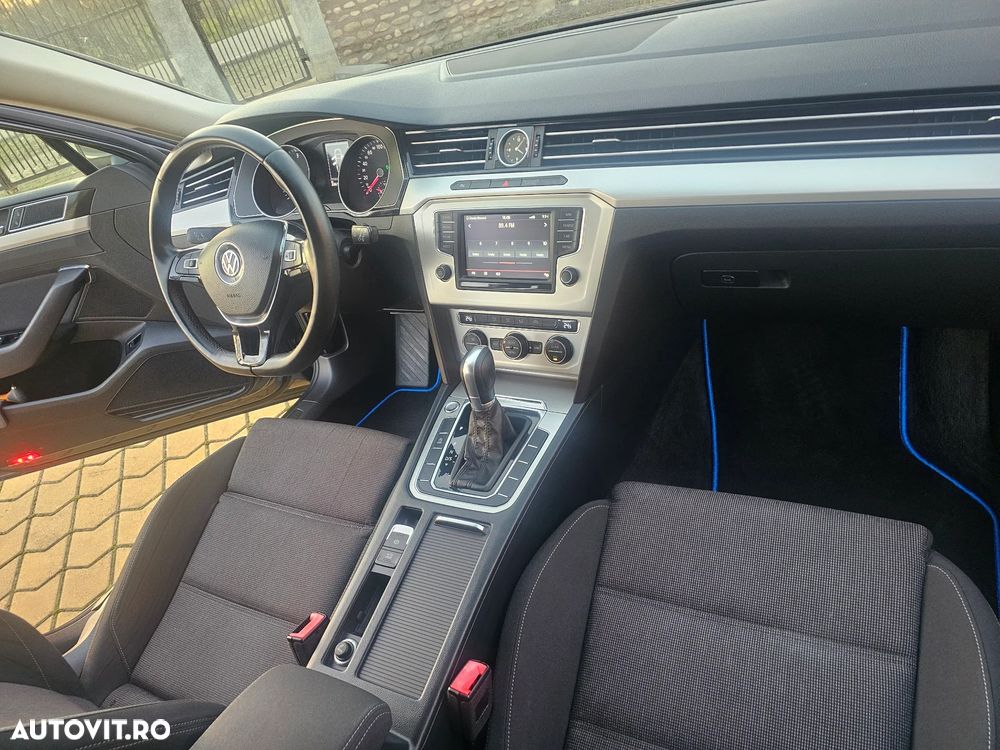 Volkswagen Passat Variant 1.6 TDI (BlueMotion Technology) DSG Comfortline - 6