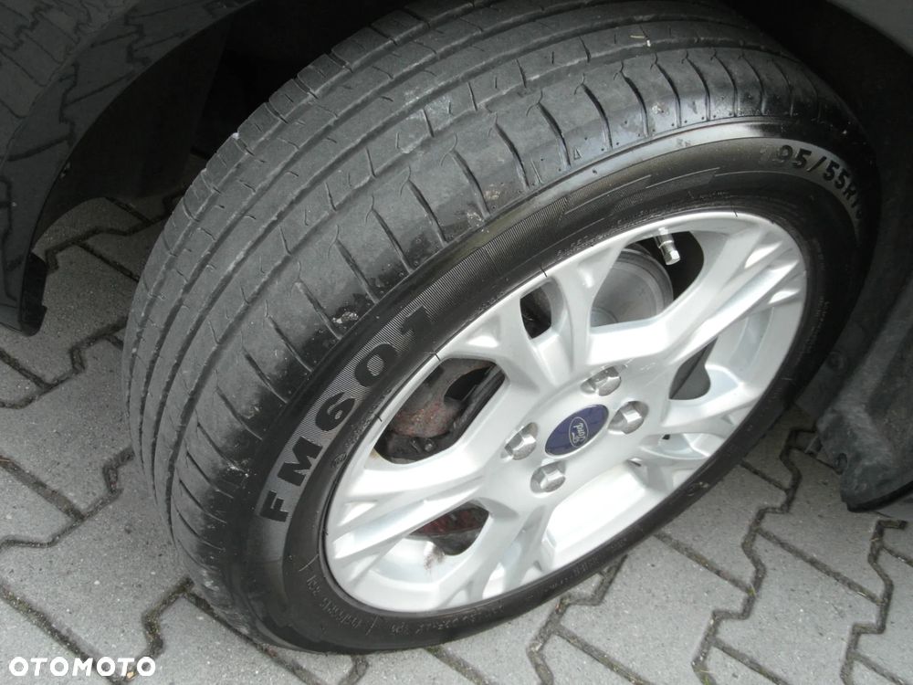 Ford Fiesta 1.25 Champions Edition - 33