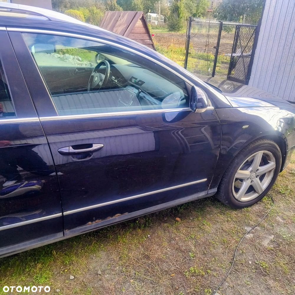 Volkswagen Passat 2.0 TDI Comfortline - 4
