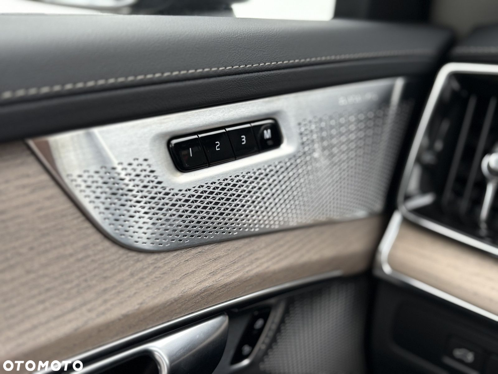 Volvo XC 90 - 35
