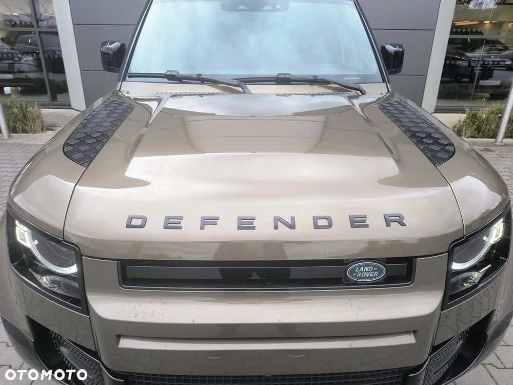 Land Rover Defender - 9