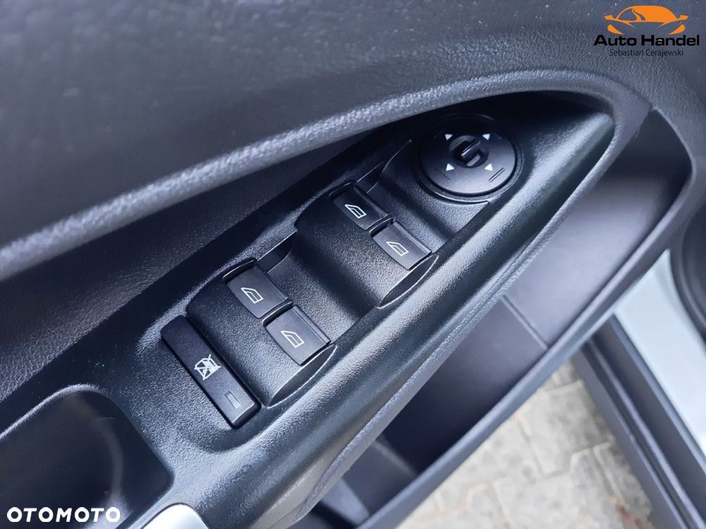 Ford Transit Connect - 39