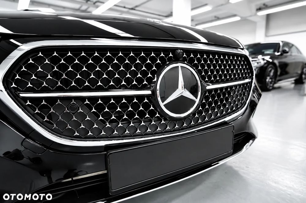 Mercedes-Benz Klasa E 220 d mHEV Avantgarde 9G-Tronic - 40