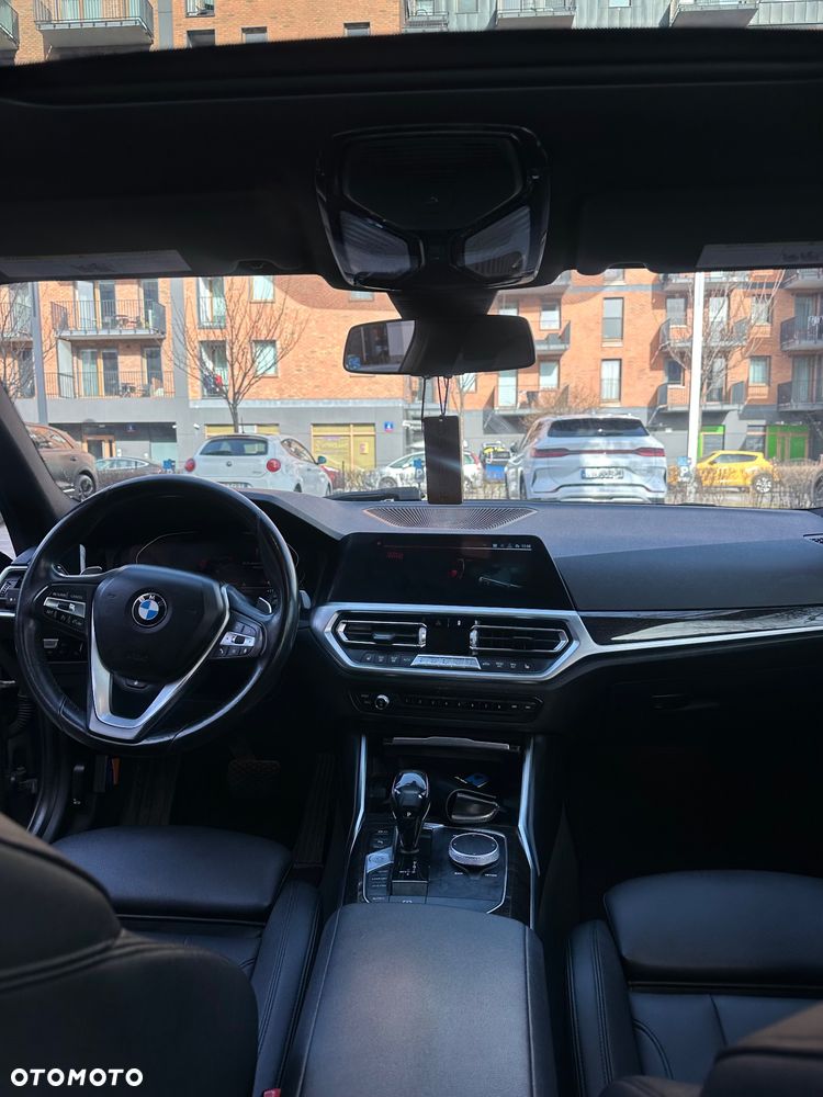 BMW Seria 3 330i xDrive - 8