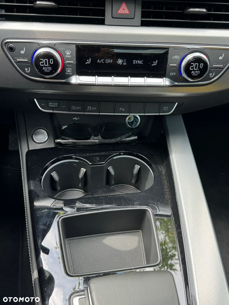 Audi A4 Limousine - 11