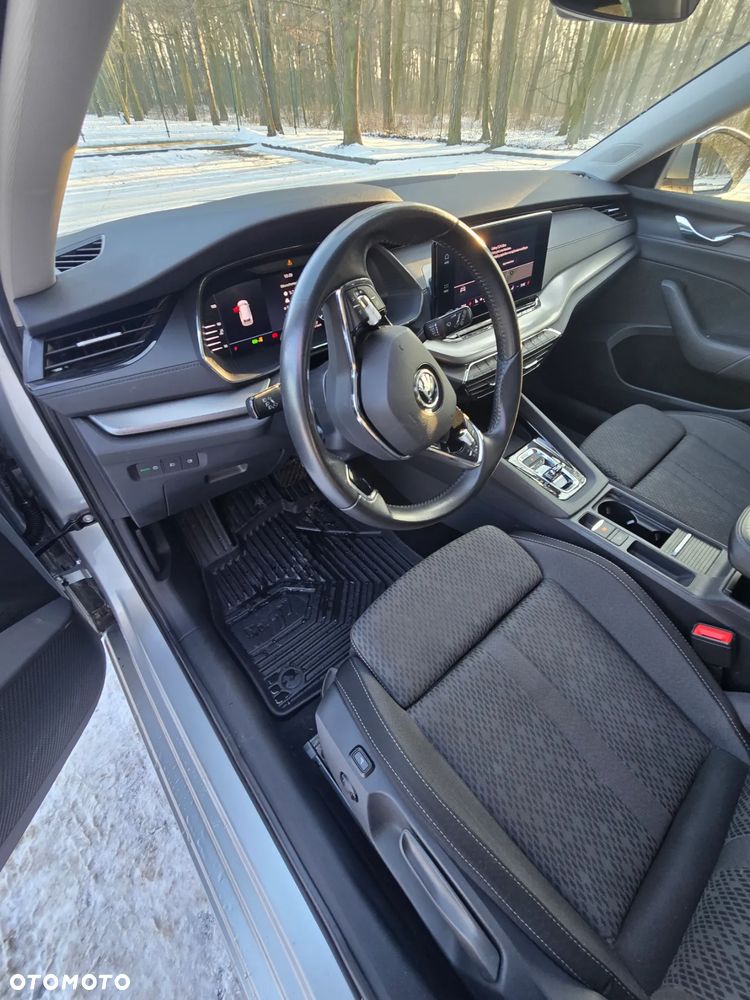 Skoda Octavia 2.0 TDI DSG Style - 9