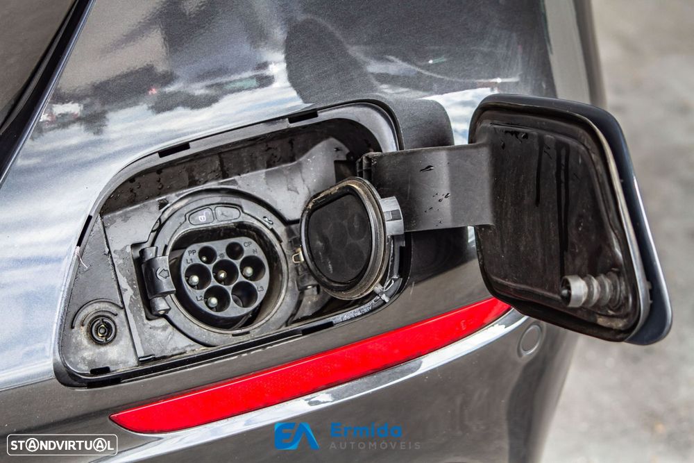 Mercedes-Benz E 300 - 24