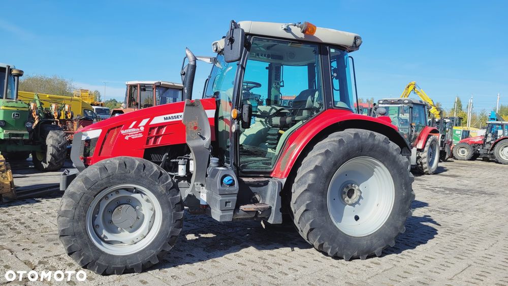 Massey Ferguson 5611 - 2