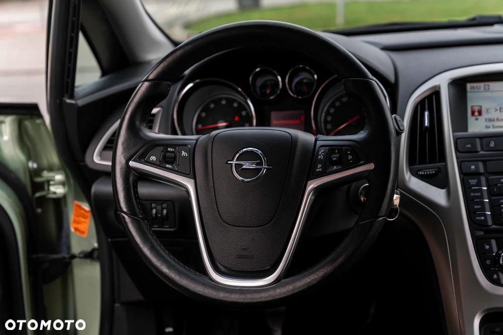 Opel Astra 1.4 Turbo - 22