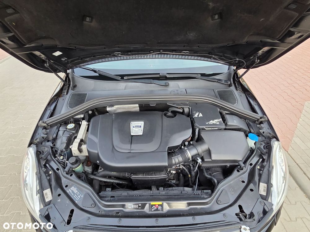 Volvo XC 60 D5 AWD Edition Pro - 40