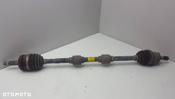 PÓŁOŚ PRAWA 49501-3Z150 HYUNDAI I40 2011 2.0 B