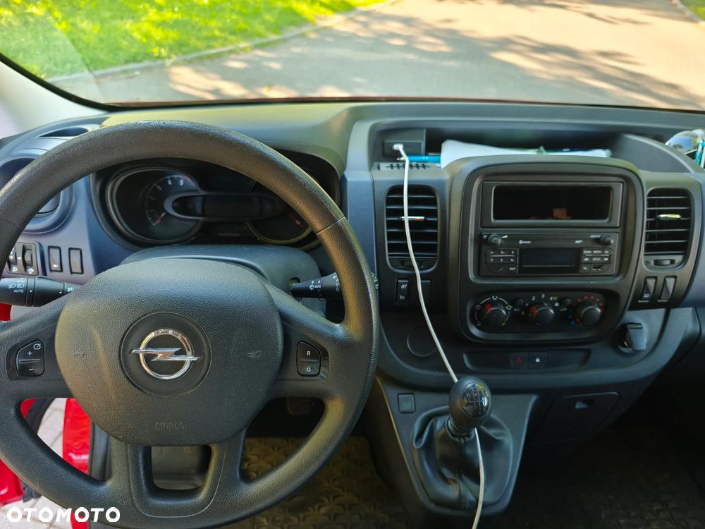 Opel Vivaro - 11