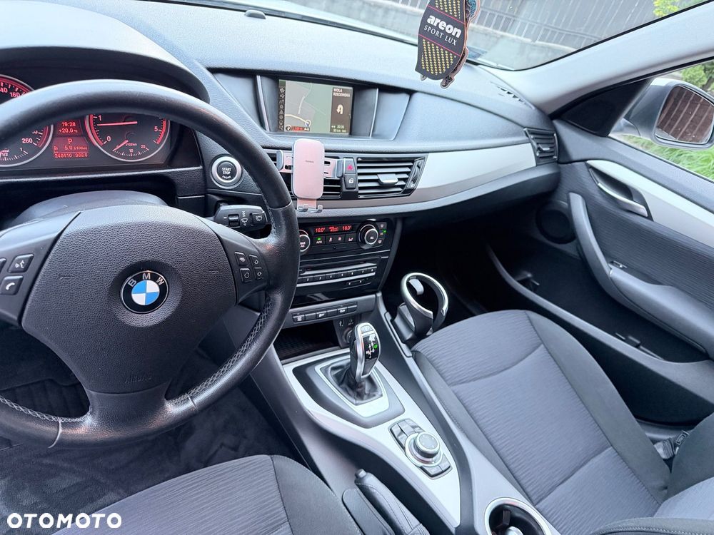 BMW X1 sDrive18d - 10