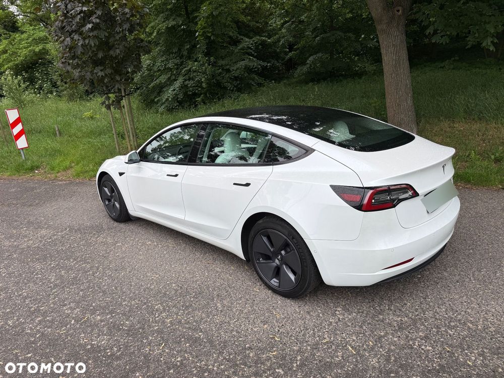 Tesla Model 3 Standard Range Plus - 5