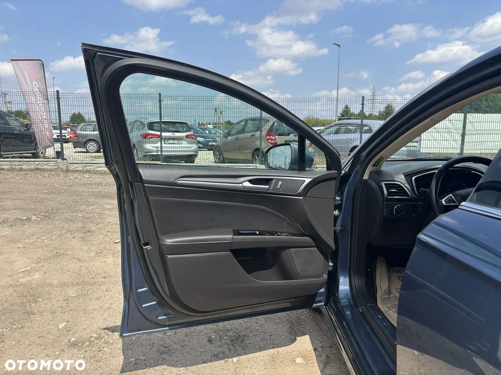 Ford Mondeo - 17