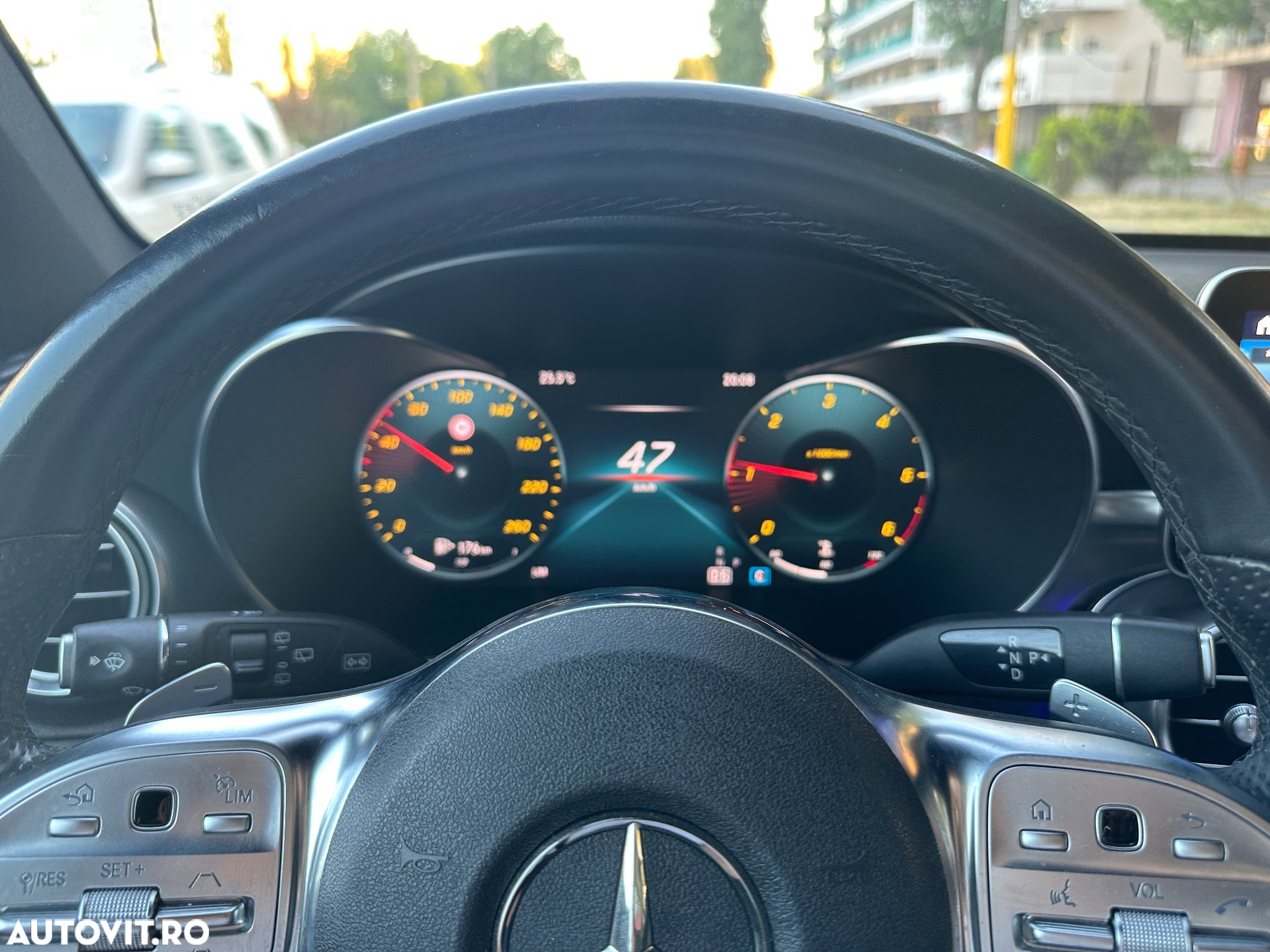 Mercedes-Benz GLC 200 d 4Matic 9G-TRONIC AMG Line - 11