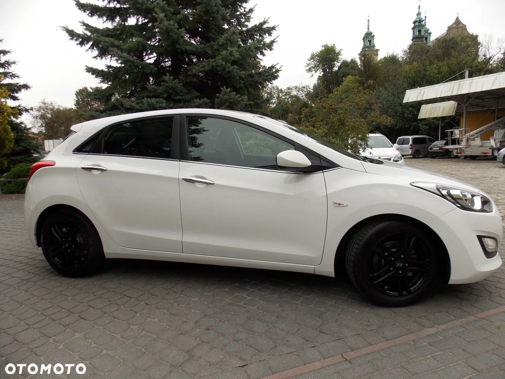 Hyundai i30 1.4 Classic - 10