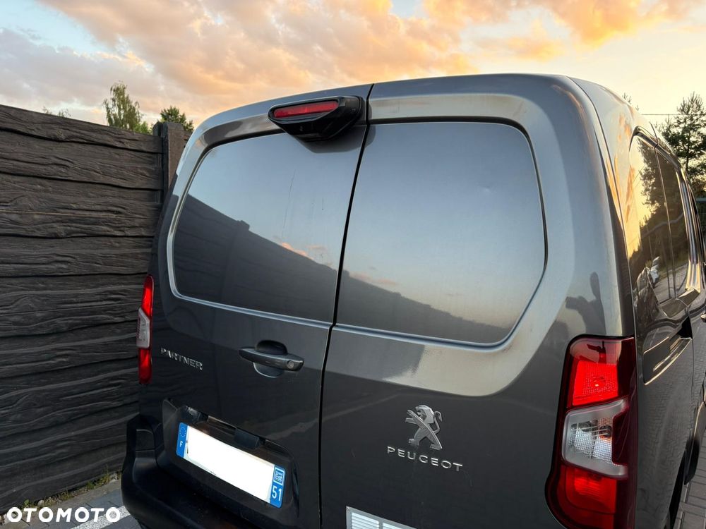 Peugeot Partner _ AUTOMAT _ 1.5 BleuHDI 130KM _ Full Wersja - 19