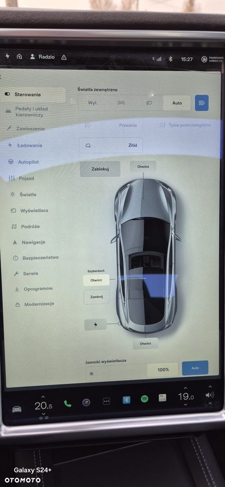 Tesla Model S - 20