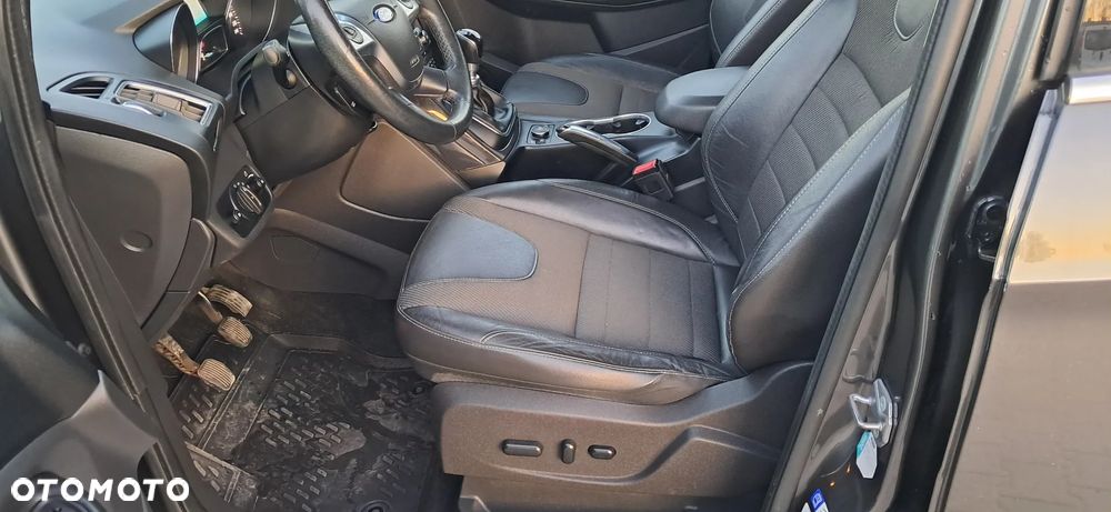 Ford Kuga 2.0 TDCi AWD Titanium - 14