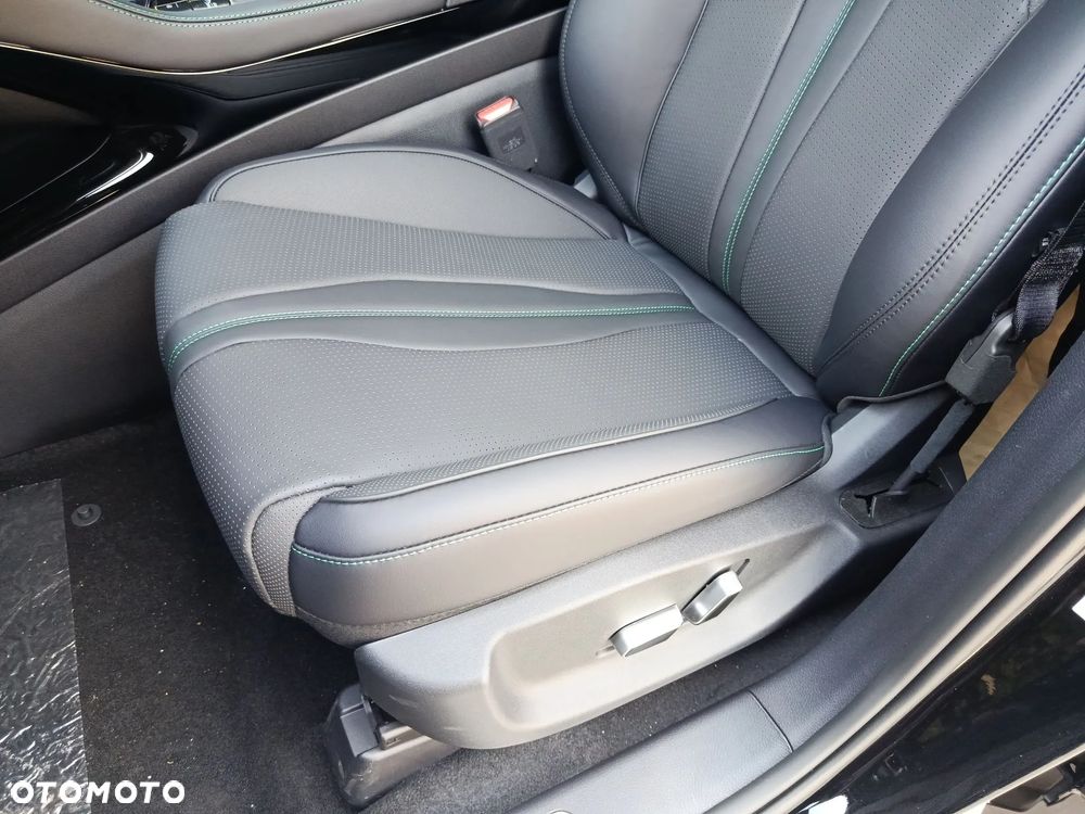 BYD Seal U 1.5T Design AWD - 12