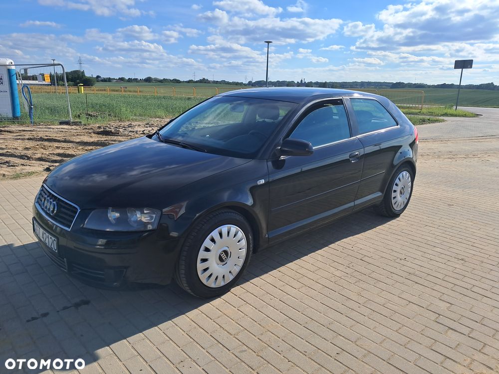Audi A3 3-drzwiowe 1.6 Ambition - 19